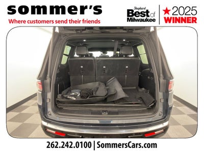 2023 Jeep Wagoneer Base