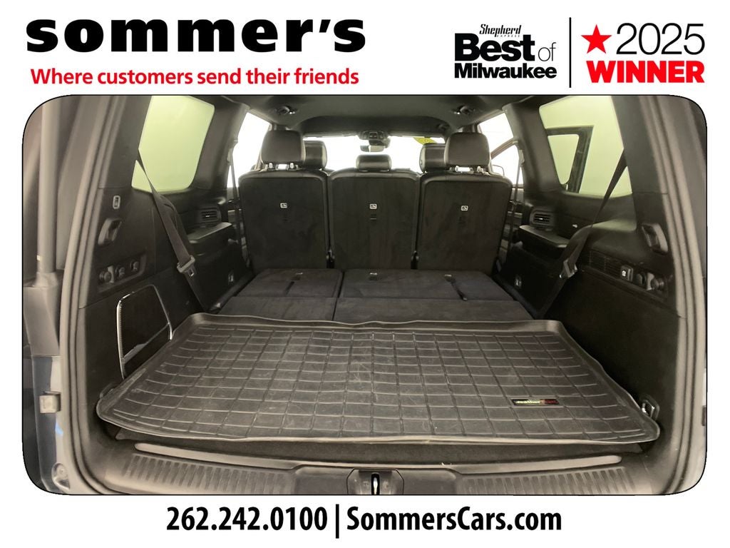 2023 Jeep Wagoneer Base