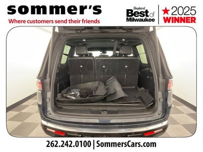 2023 Jeep Wagoneer Base