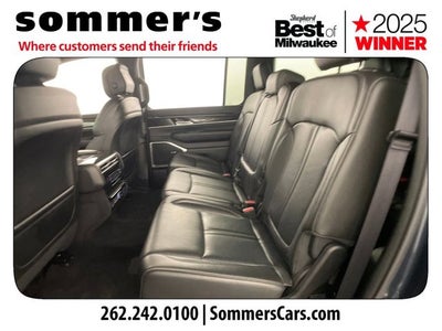 2023 Jeep Wagoneer Base