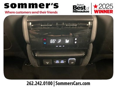 2023 Jeep Wagoneer Base