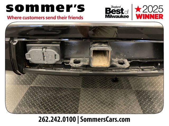 2023 Jeep Wagoneer Base