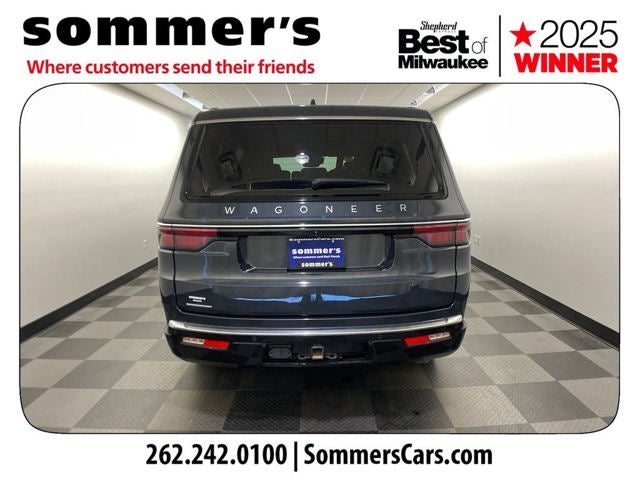 2023 Jeep Wagoneer Base