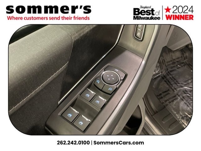 2023 Ford F-150 Lightning XLT