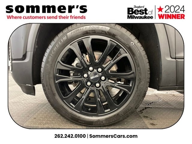 2023 GMC Acadia SLE ELEVATION