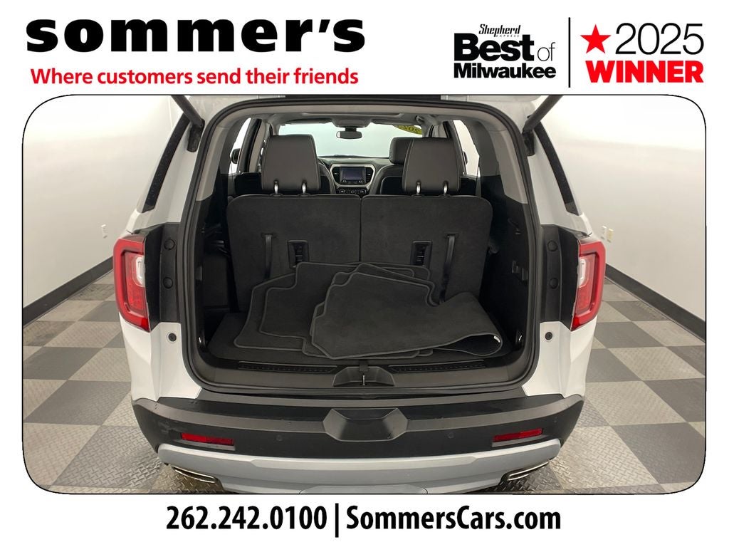 2023 GMC Acadia SLT