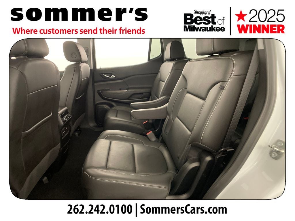 2023 GMC Acadia SLT
