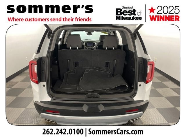 2023 GMC Acadia SLT