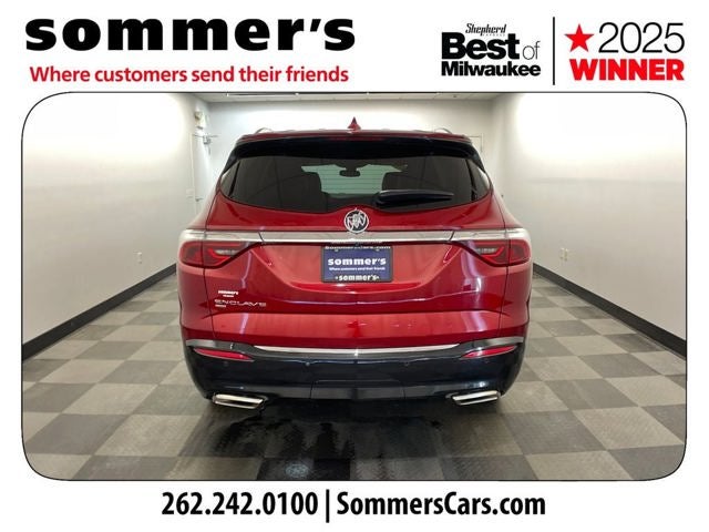 2023 Buick Enclave Essence