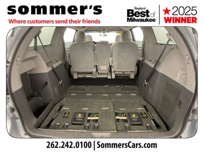 2015 Toyota Sienna LE 8 Passenger