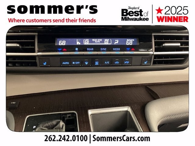 2022 Toyota Sienna XLE 8 Passenger