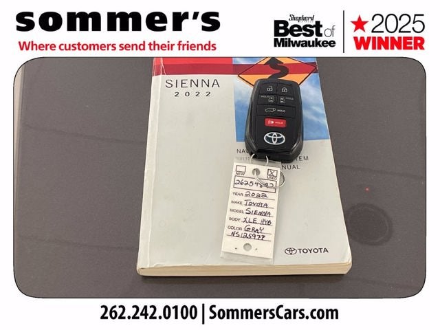 2022 Toyota Sienna XLE 8 Passenger