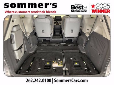 2022 Toyota Sienna XLE 8 Passenger