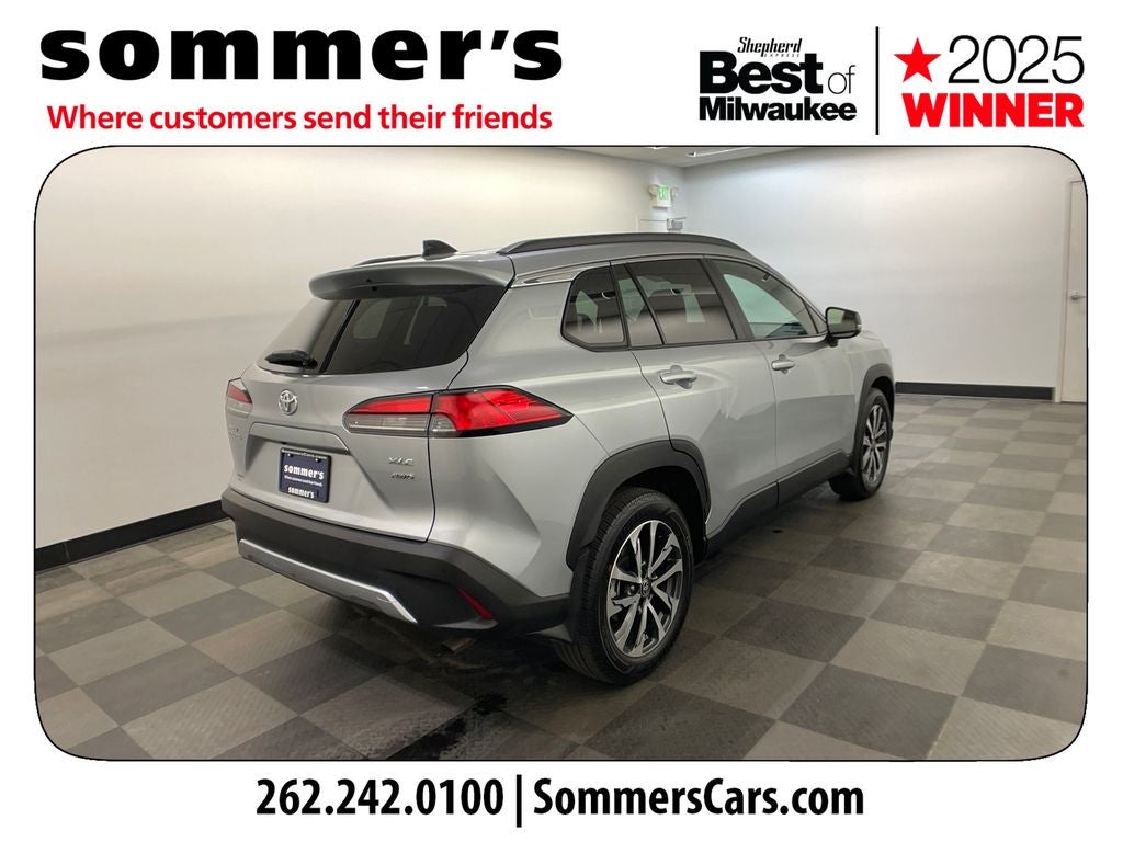 2025 Toyota Corolla Cross XLE