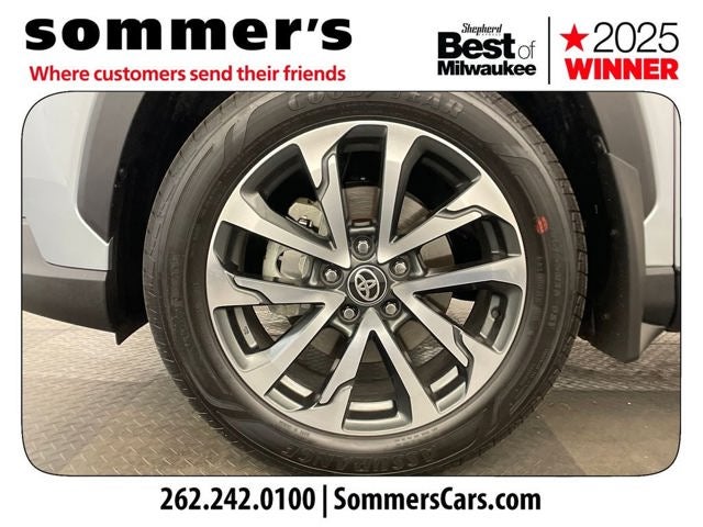 2025 Toyota Corolla Cross XLE