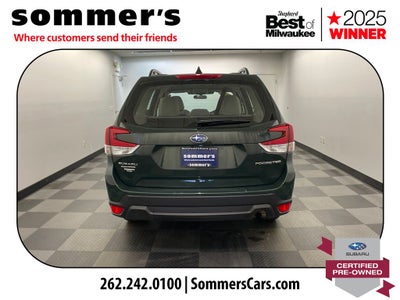 2023 Subaru Forester Base