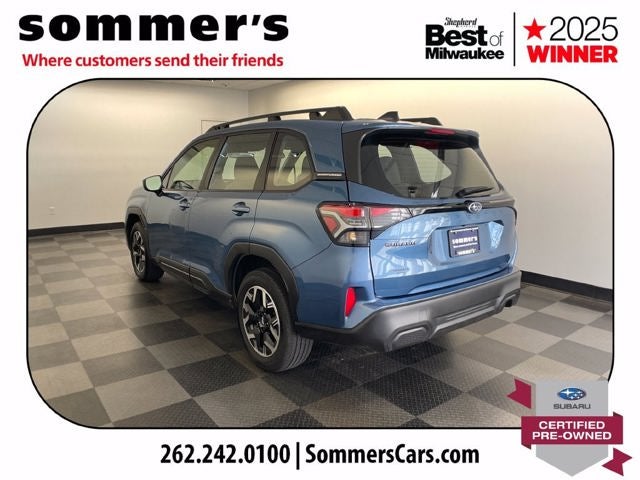 2025 Subaru Forester Base