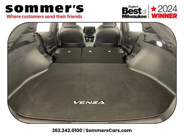 2022 Toyota Venza LE