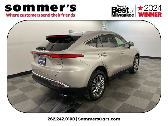 2022 Toyota Venza LE