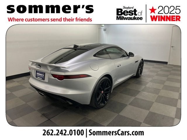 2019 Jaguar F-TYPE P300